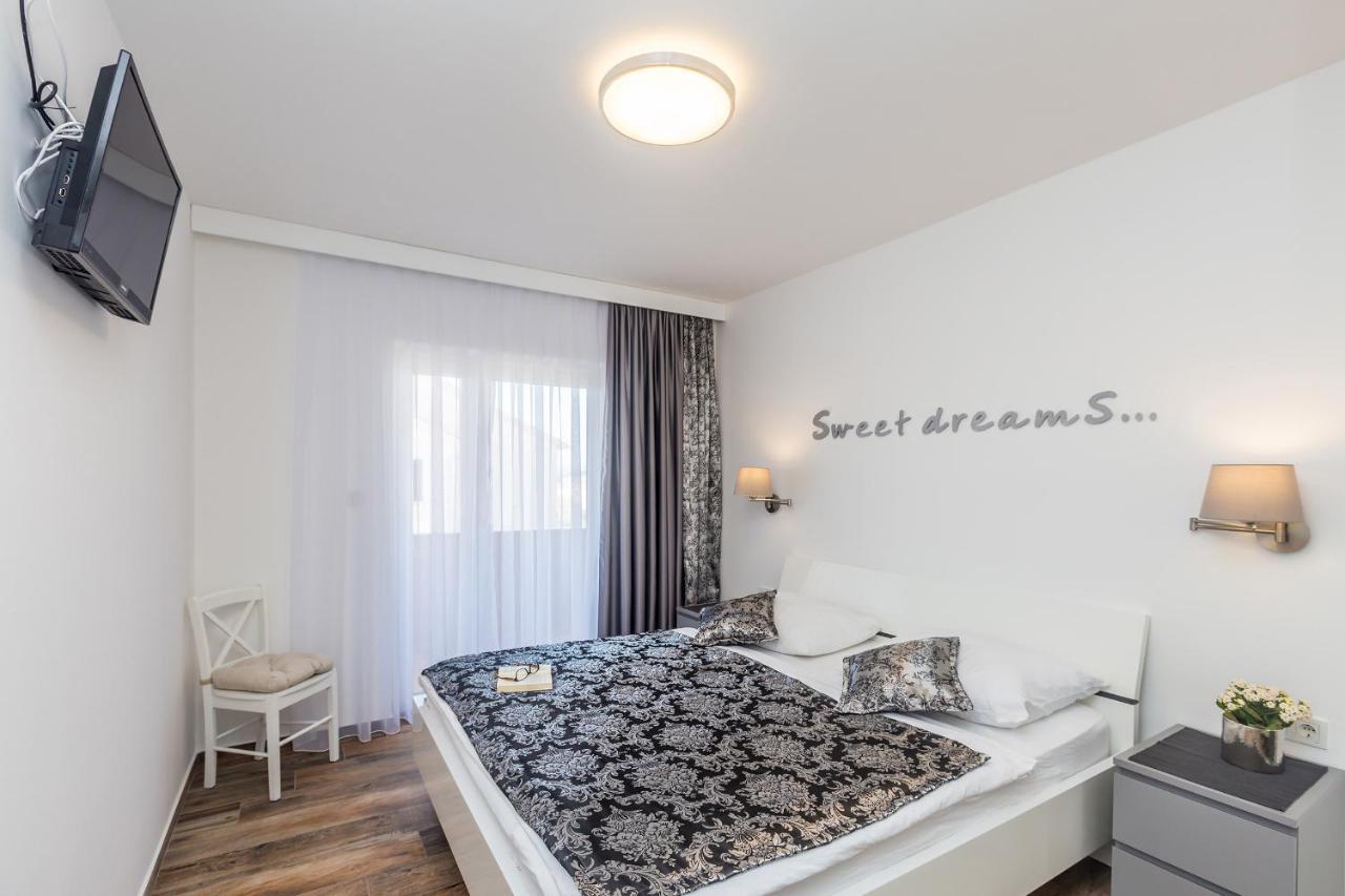 Apartments Petra Krk Veglia Exterior foto
